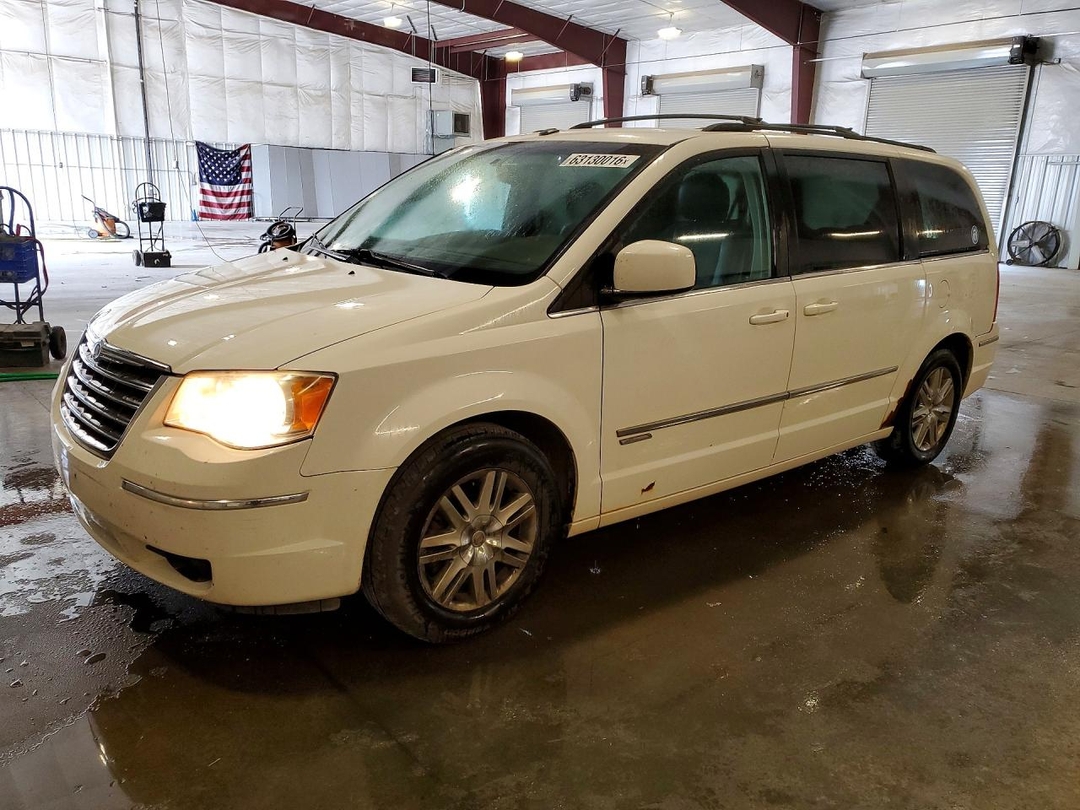 Vista de 2010 CHRYSLER TOWN &amp; COUNTRY TOURING, ángulo 1