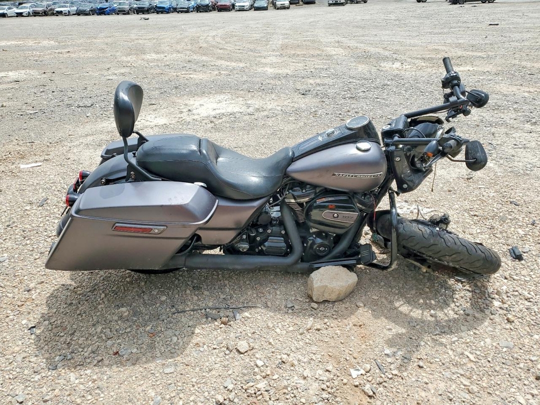 Вид 2017 HARLEY-DAVIDSON FLHRXS, угол 1