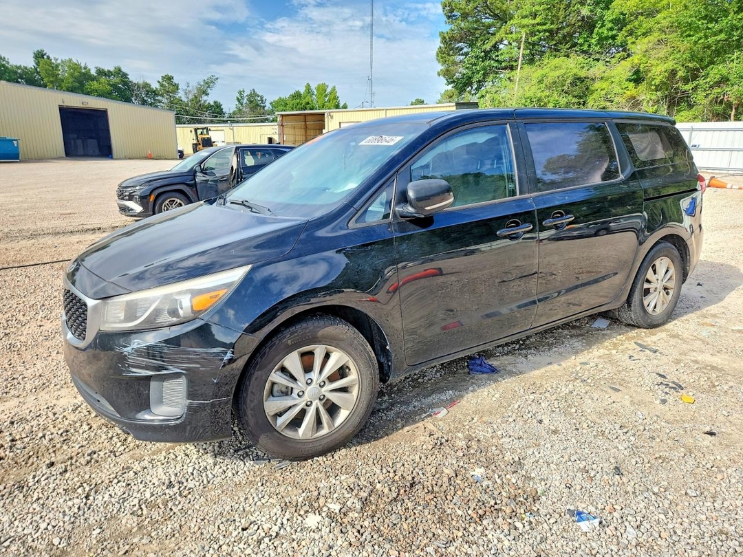 Vista de 2017 KIA SEDONA L, ángulo 1