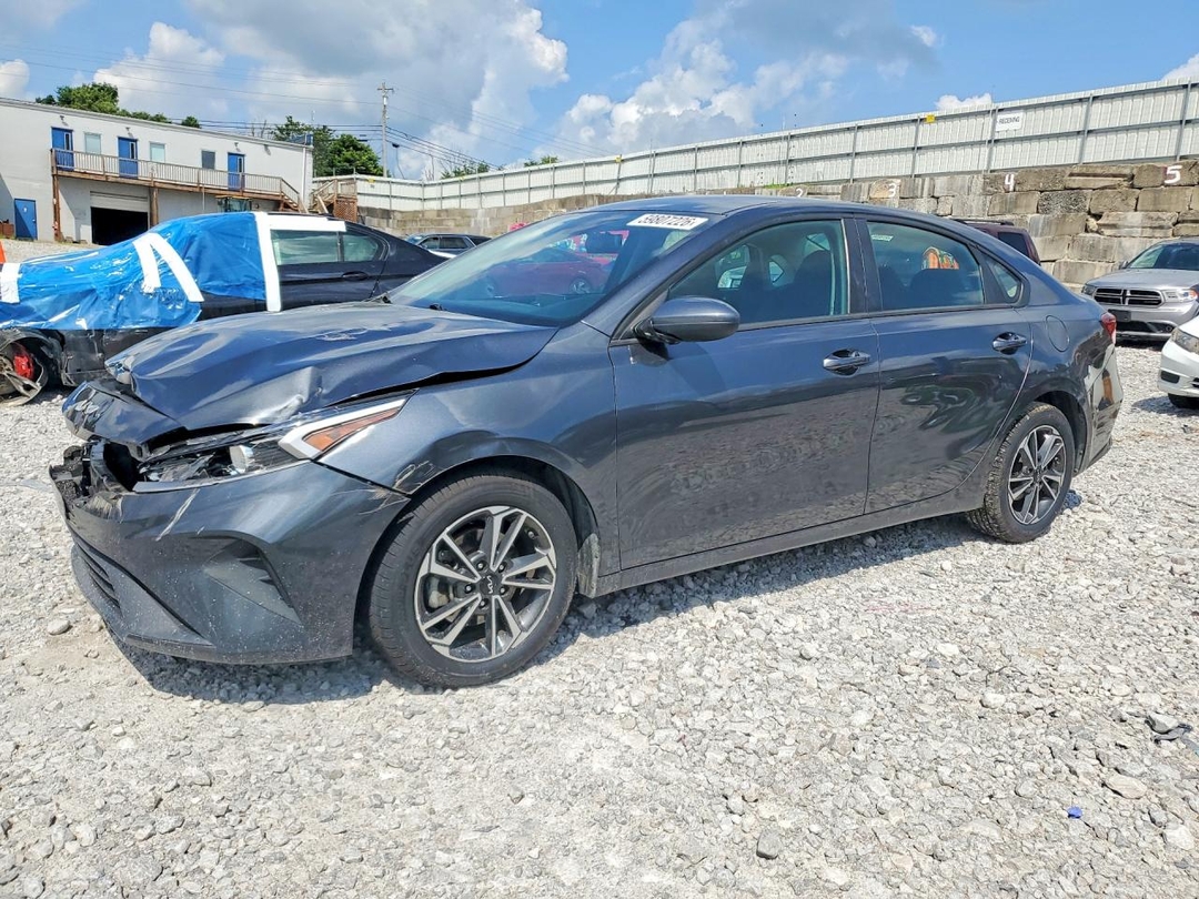 Vedere 2024 KIA FORTE LXS, unghi 1