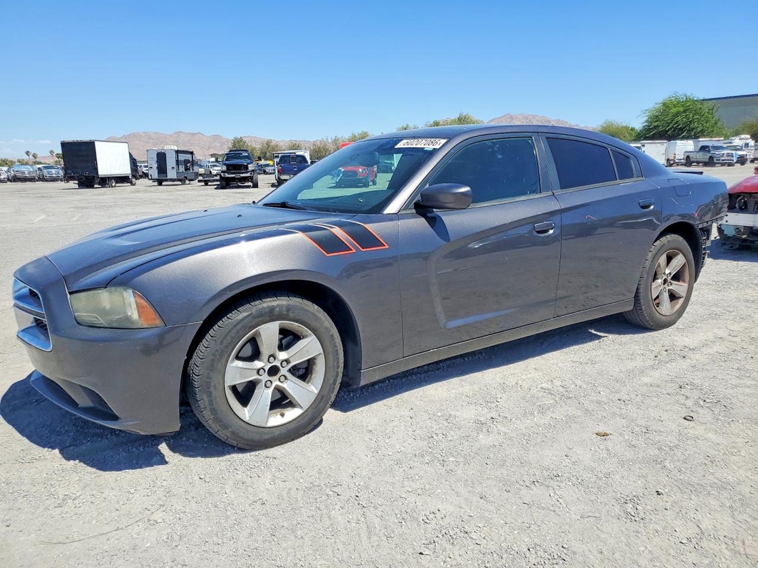 Vista de 2014 DODGE CHARGER SE, ángulo 1