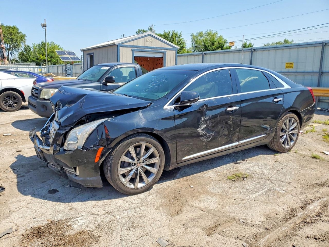 منظر 2015 CADILLAC XTS LUXURY COLLECTION، زاوية 1