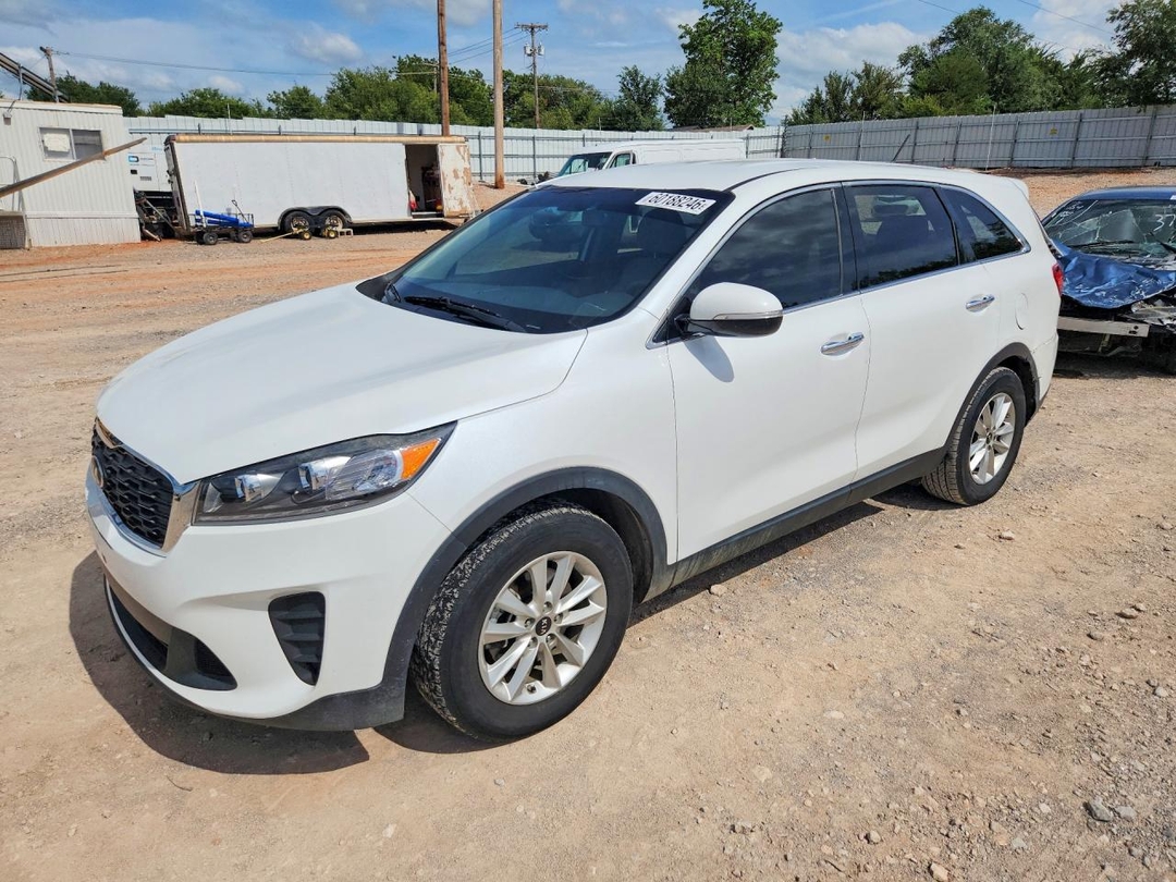 Vista de 2019 KIA SORENTO LX V6, ángulo 1