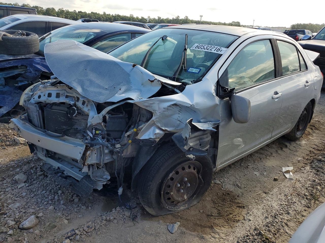 Vista de 2007 TOYOTA YARIS, ángulo 1