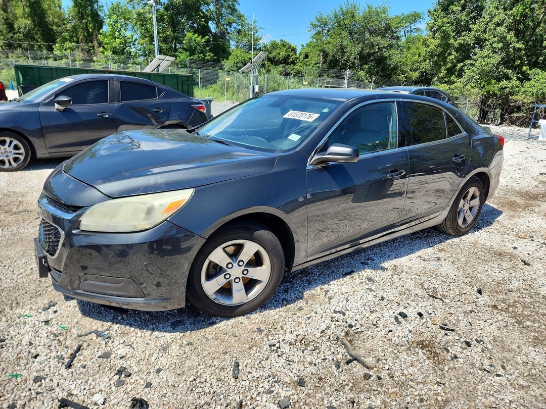 Vue de 2015 CHEVROLET MALIBU LS, angle 1