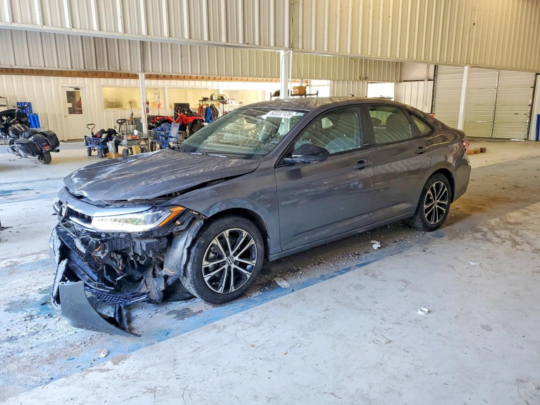 Vue de 2025 VOLKSWAGEN JETTA SPORT, angle 1