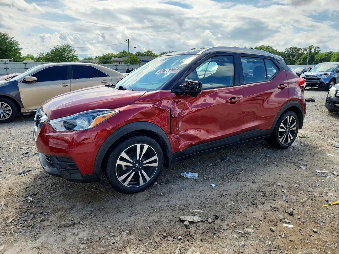 Вид 2020 NISSAN KICKS SV, угол 1