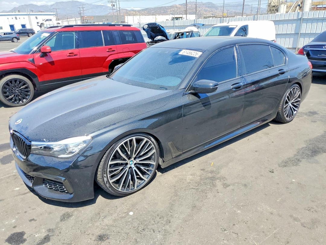 Вид 2019 BMW 740 I, угол 1
