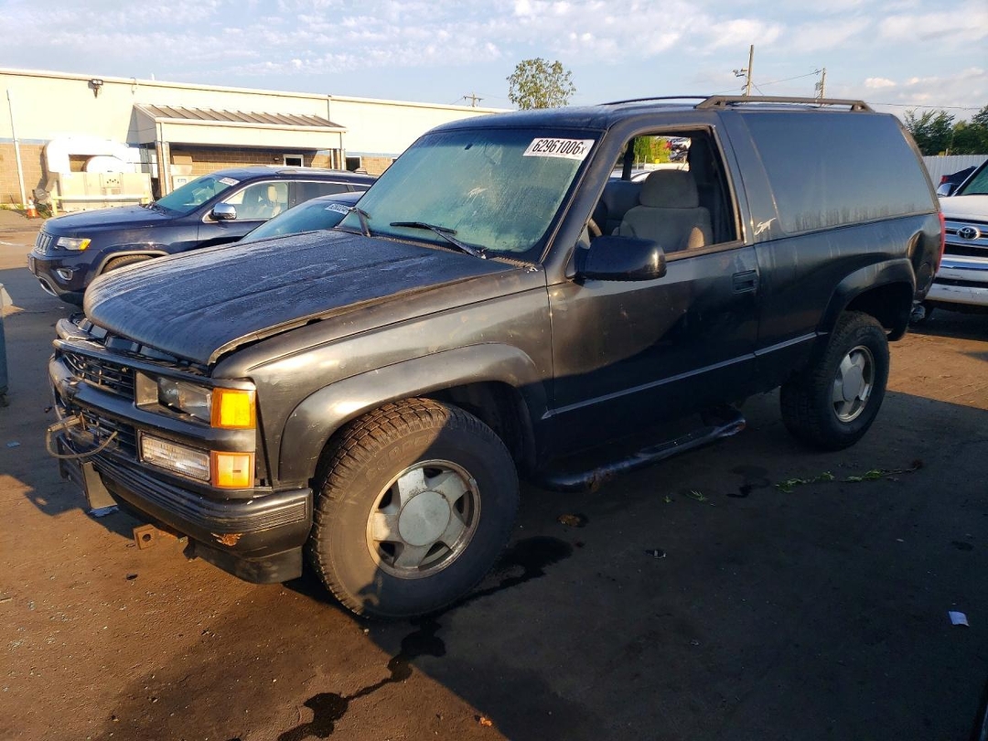 Vue de 1996 CHEVROLET TAHOE K1500, angle 1