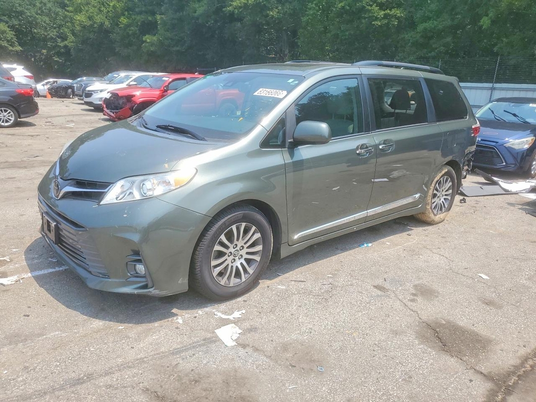 منظر 2020 TOYOTA SIENNA XLE 7-PASSENGER AUTO ACCESS SEAT، زاوية 1