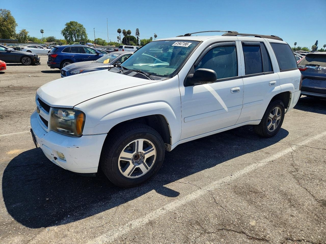 منظر 2007 CHEVROLET TRAILBLAZER LS، زاوية 1