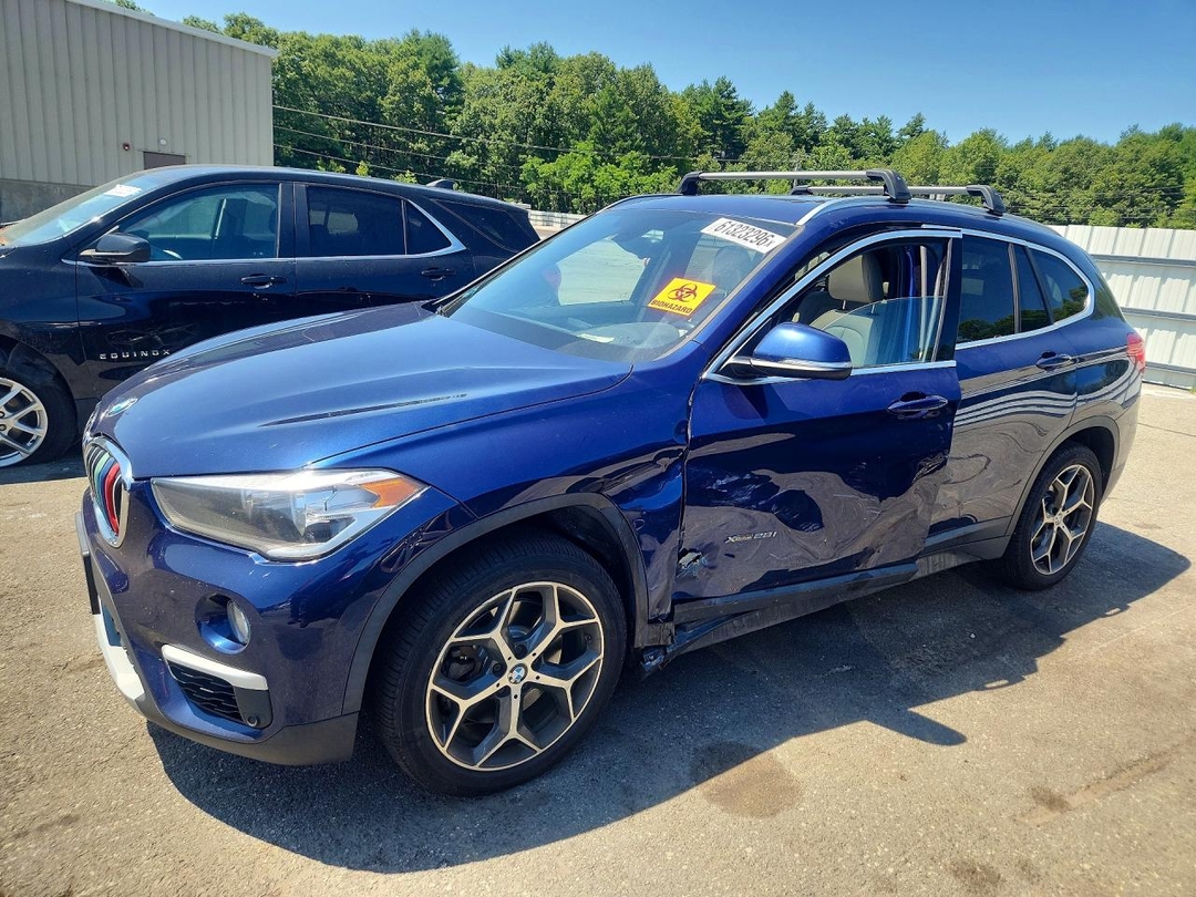 Vedere 2017 BMW X1 XDRIVE28I, unghi 1