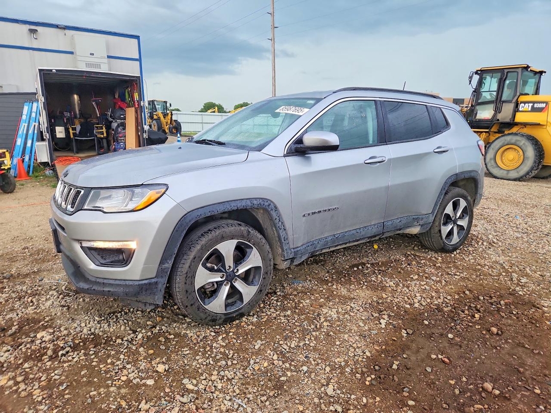 منظر 2018 JEEP COMPASS LATITUDE، زاوية 1