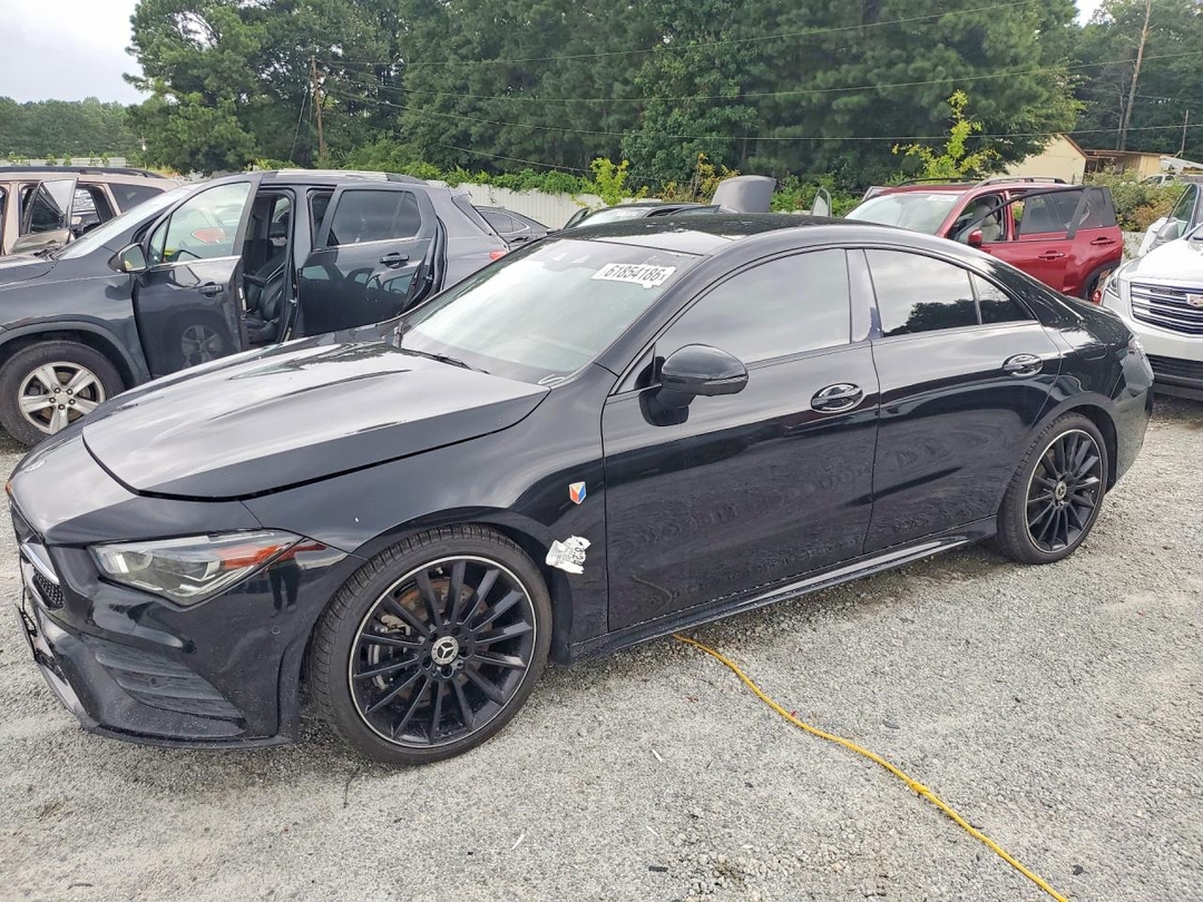 منظر 2020 MERCEDES-BENZ CLA 250، زاوية 1