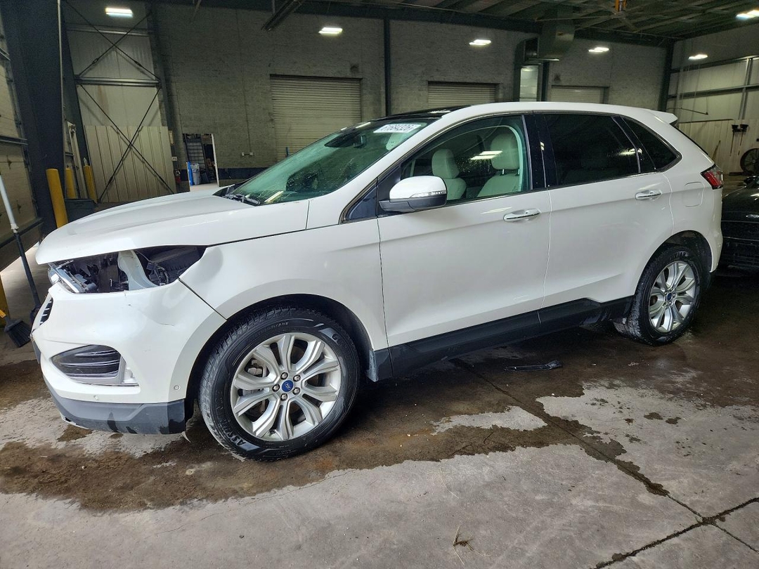 Vedere 2021 FORD EDGE TITANIUM, unghi 1
