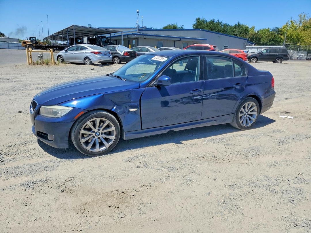 منظر 2011 BMW 328 I SULEV، زاوية 1
