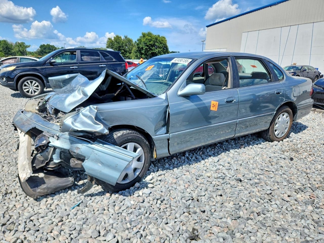 Vue de 1999 TOYOTA AVALON XL, angle 1