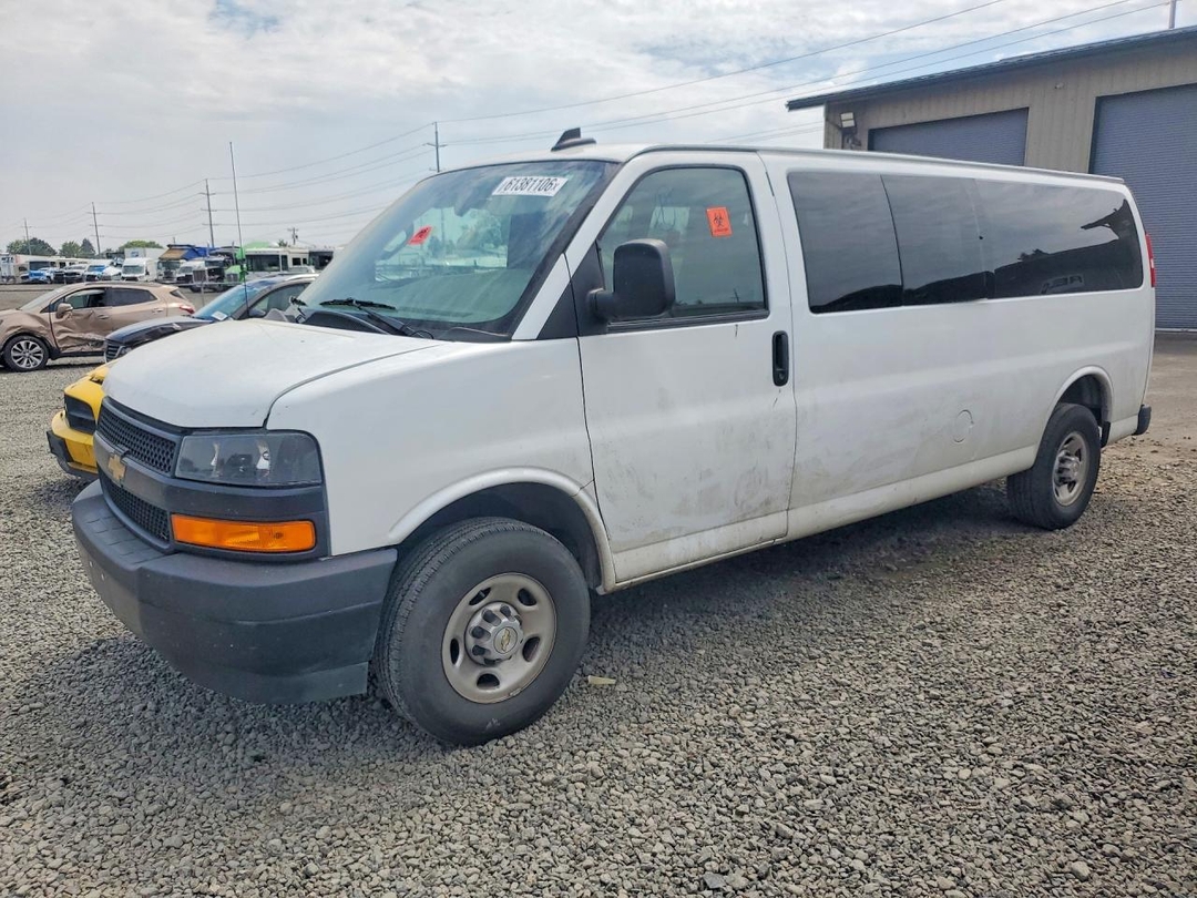 منظر 2025 CHEVROLET EXPRESS G3500 LS، زاوية 1