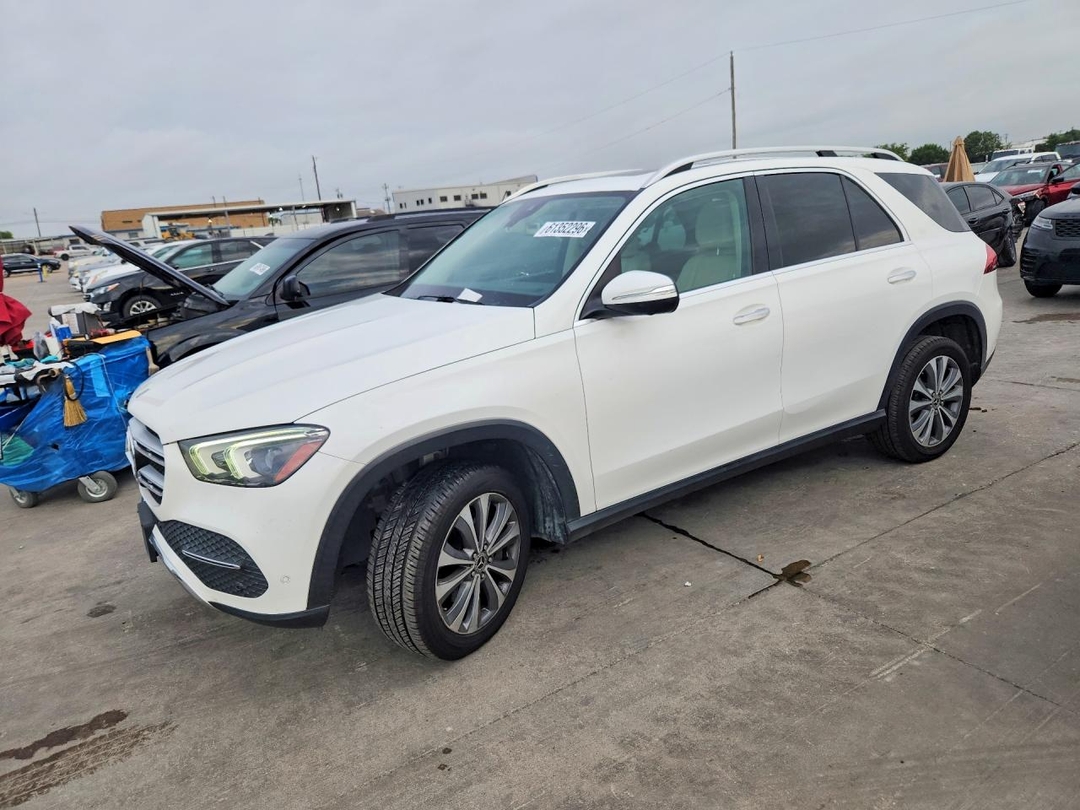 Vue de 2020 MERCEDES-BENZ GLE 350, angle 1
