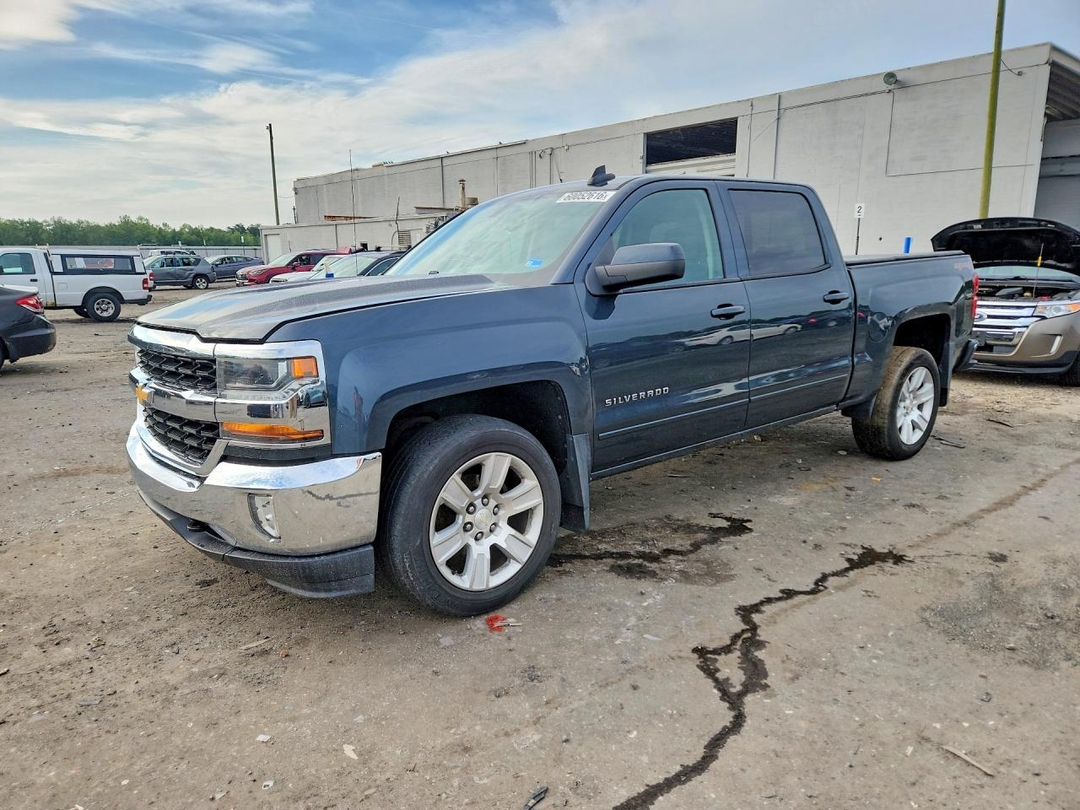 منظر 2017 CHEVROLET SILVERADO K1500 LT، زاوية 1