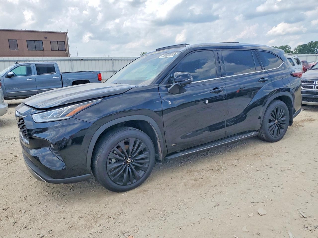 Vue de 2024 TOYOTA HIGHLANDER HYBRID PLATINUM, angle 1
