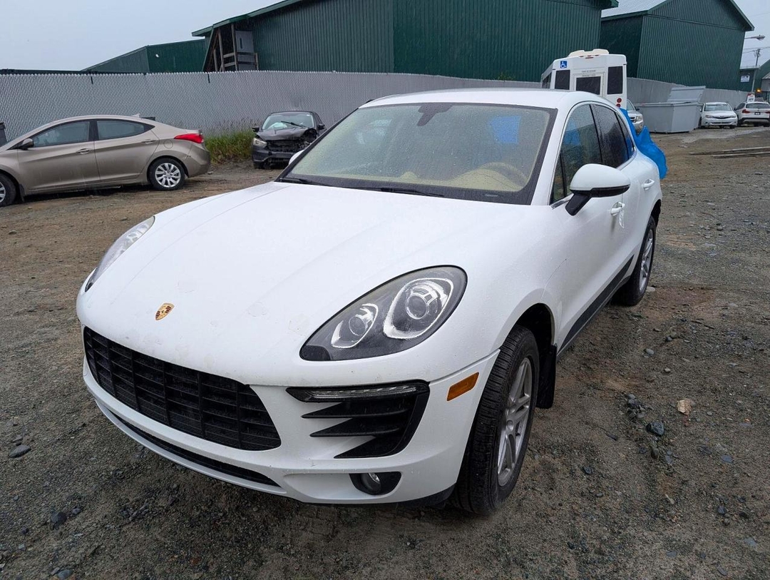 منظر 2016 PORSCHE MACAN S، زاوية 1