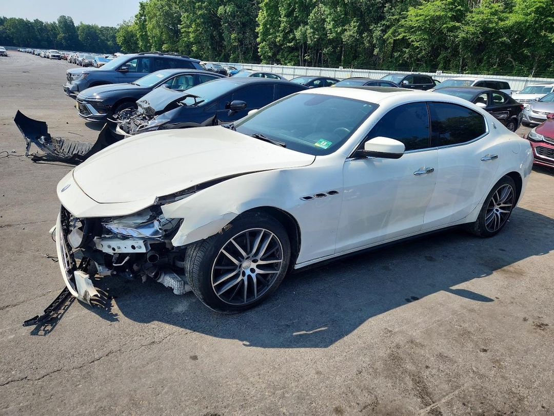 Vue de 2018 MASERATI GHIBLI, angle 1