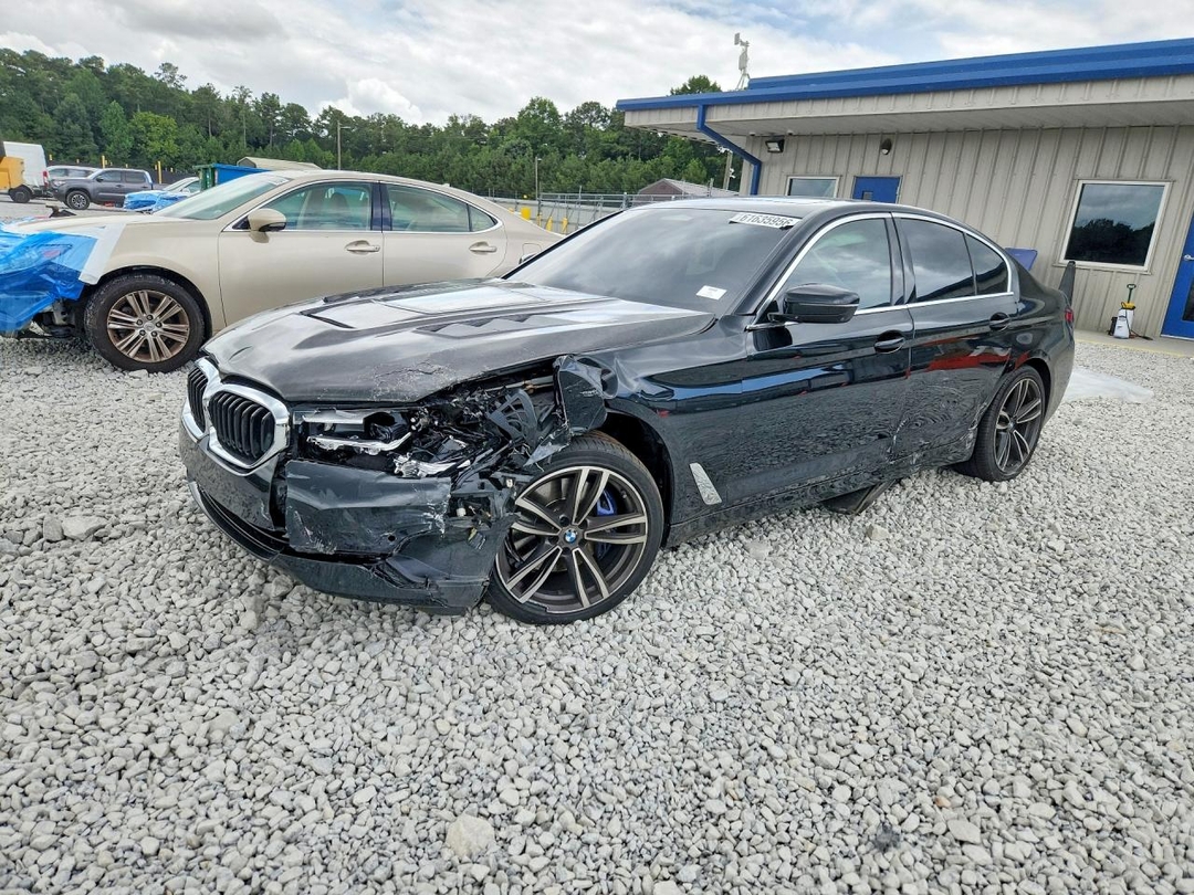 منظر 2021 BMW 540 XI، زاوية 1