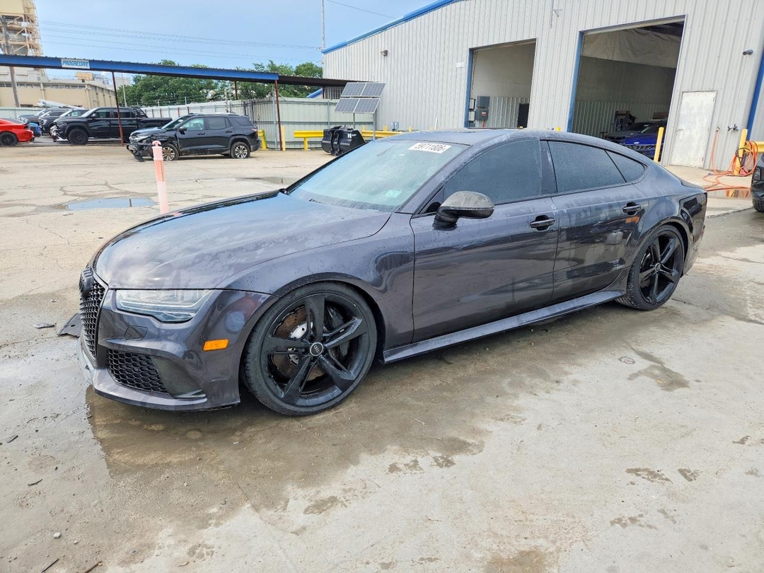 Vue de 2016 AUDI RS7, angle 1