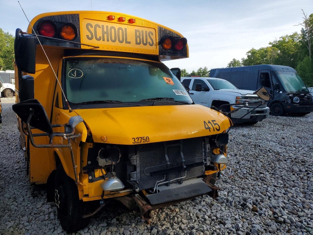 منظر 2012 THOMAS MINOTOUR G3500 - SCHOOL BUS، زاوية 1