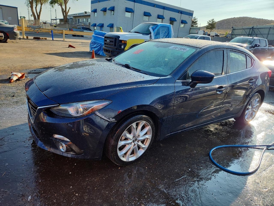 Вид 2016 MAZDA 3 GRAND TOURING, угол 1