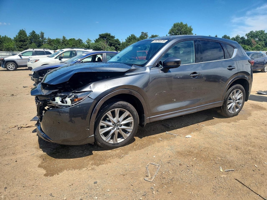 Vue de 2025 MAZDA CX-5 PREMIUM PLUS, angle 1