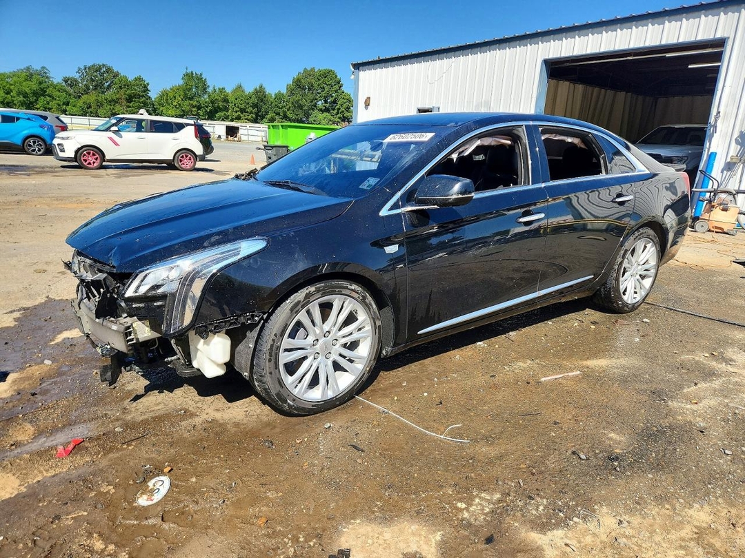 Vue de 2019 CADILLAC XTS LUXURY, angle 1