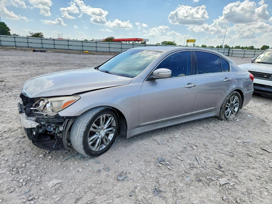 Vue de 2012 HYUNDAI GENESIS 4.6L, angle 1