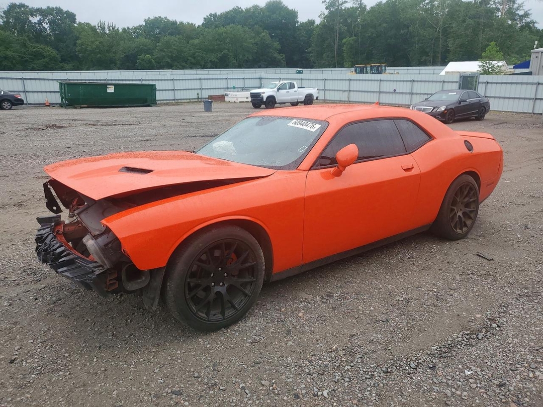 Vue de 2017 DODGE CHALLENGER SXT, angle 1