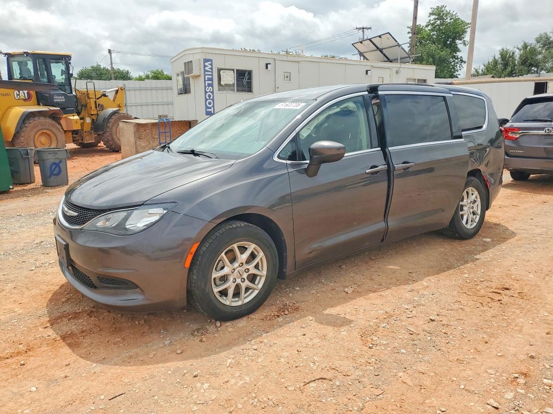 Vue de 2021 CHRYSLER VOYAGER LX, angle 1