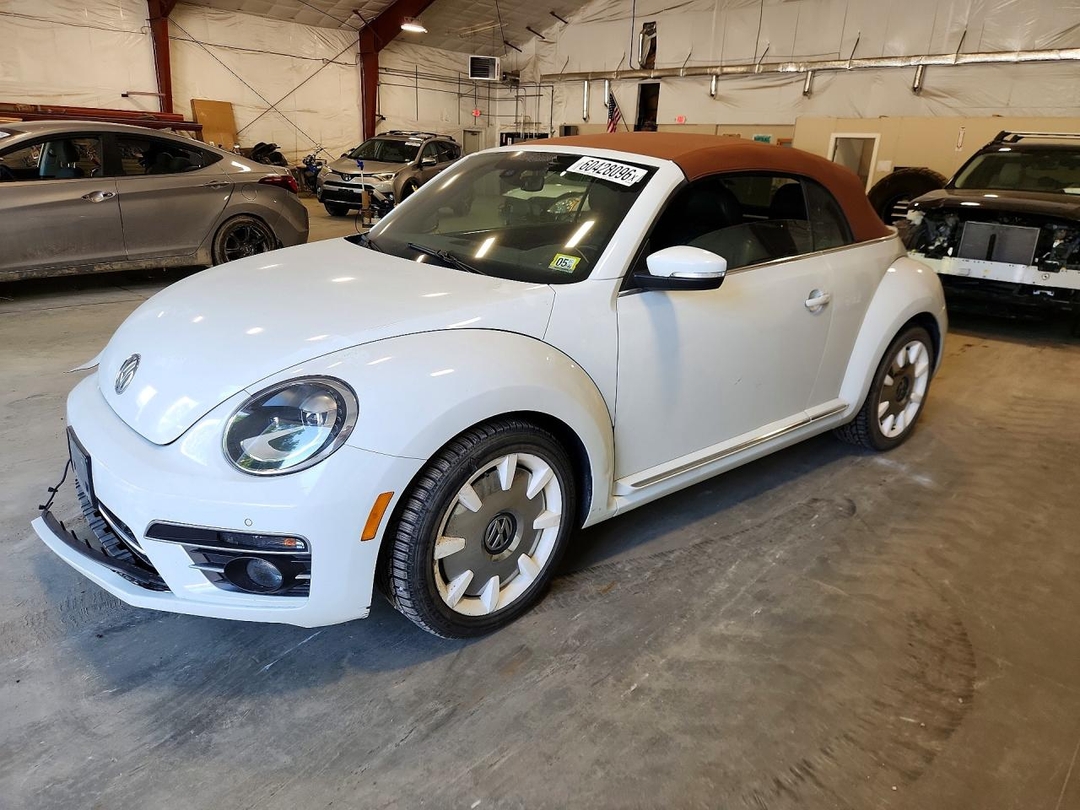 Вид 2019 VOLKSWAGEN BEETLE S, угол 1
