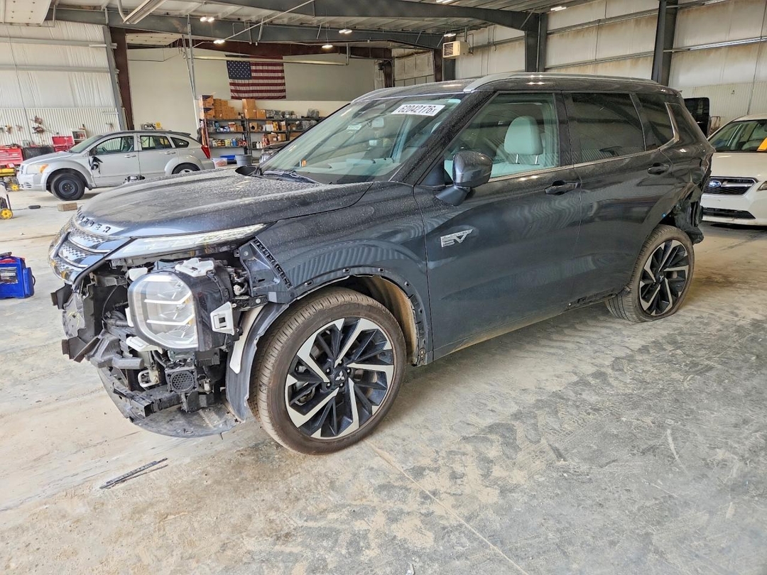 Vista de 2025 MITSUBISHI OUTLANDER SEL, ángulo 1