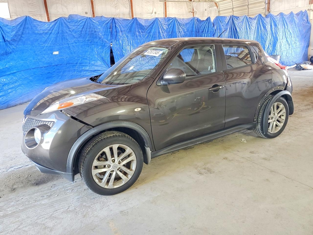 Вид 2013 NISSAN JUKE S, угол 1