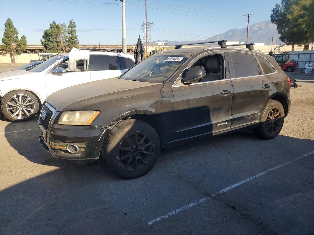 منظر 2010 AUDI Q5 PREMIUM، زاوية 1
