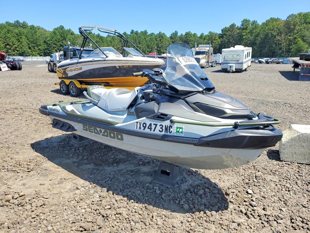 Вид 2025 SEA-DOO JET SKI, угол 1