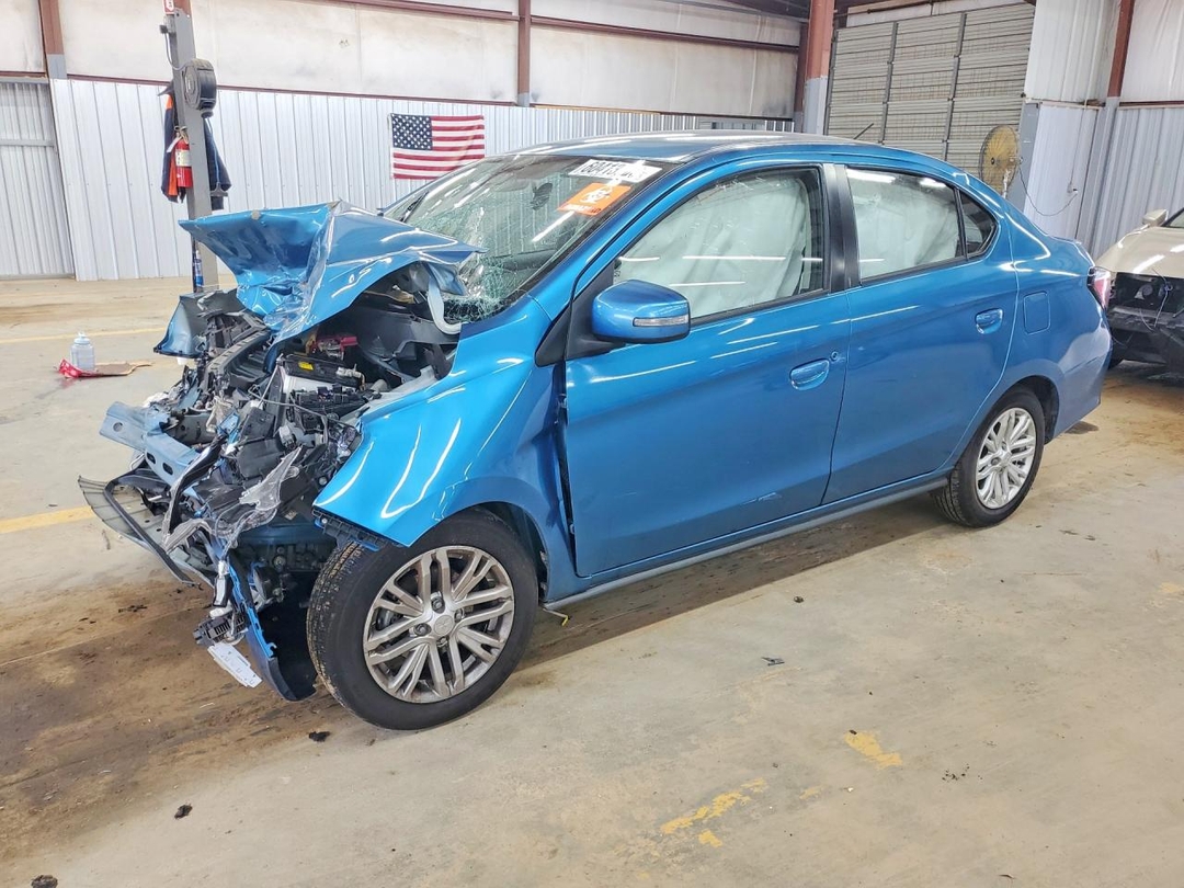Vue de 2022 MITSUBISHI MIRAGE G4 SE, angle 1