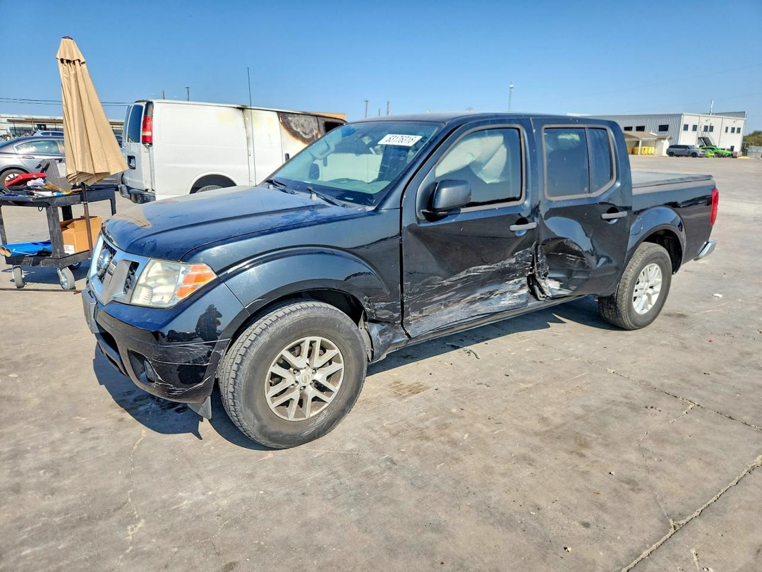 Вид 2019 NISSAN FRONTIER SV, угол 1