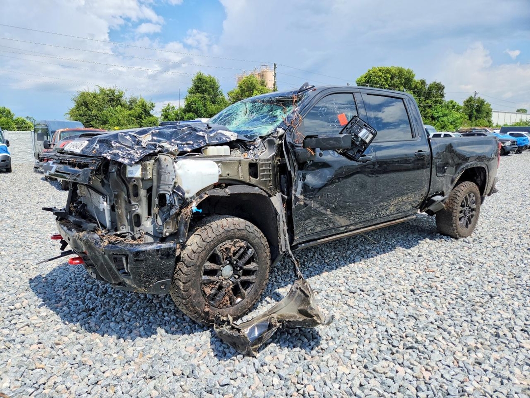 منظر 2025 CHEVROLET SILVERADO K2500 HEAVY DUTY LTZ، زاوية 1