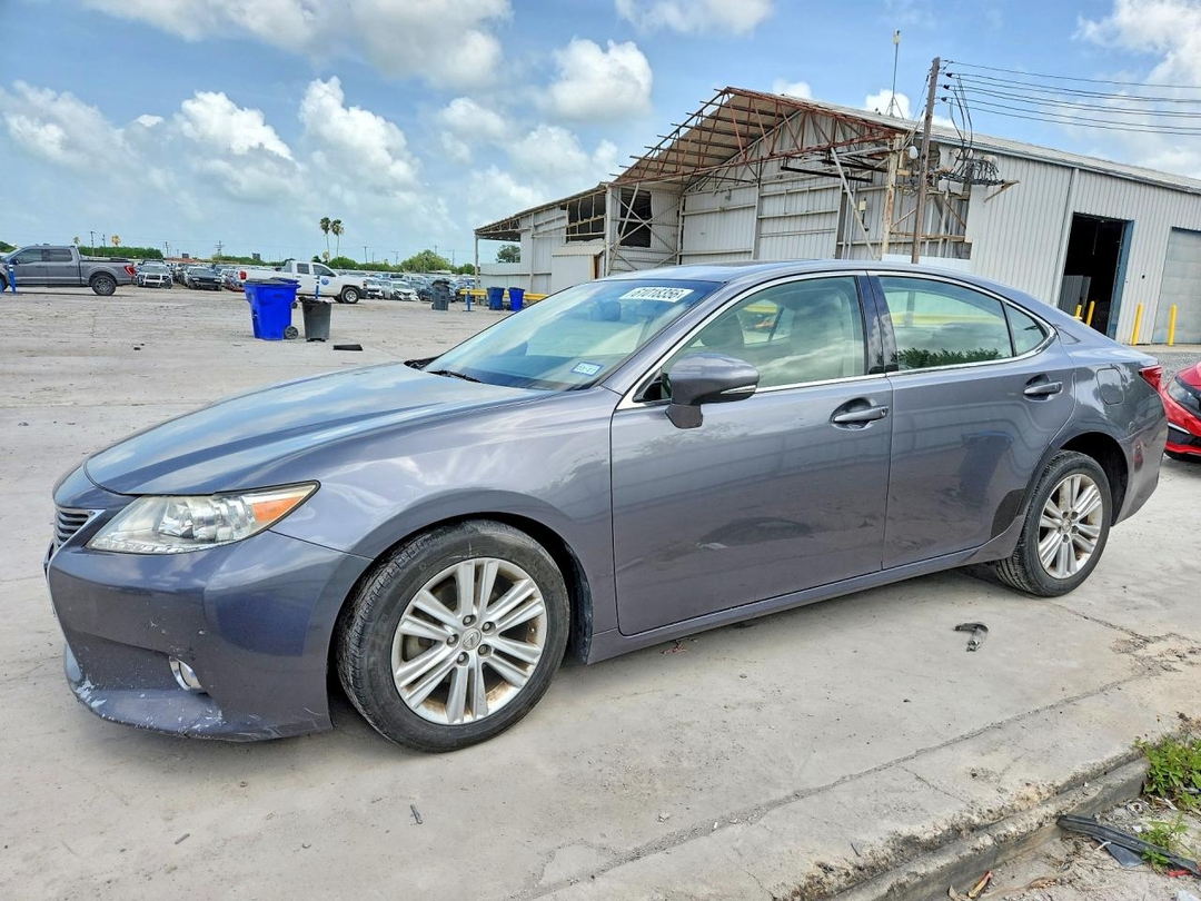 منظر 2015 LEXUS ES 350، زاوية 1