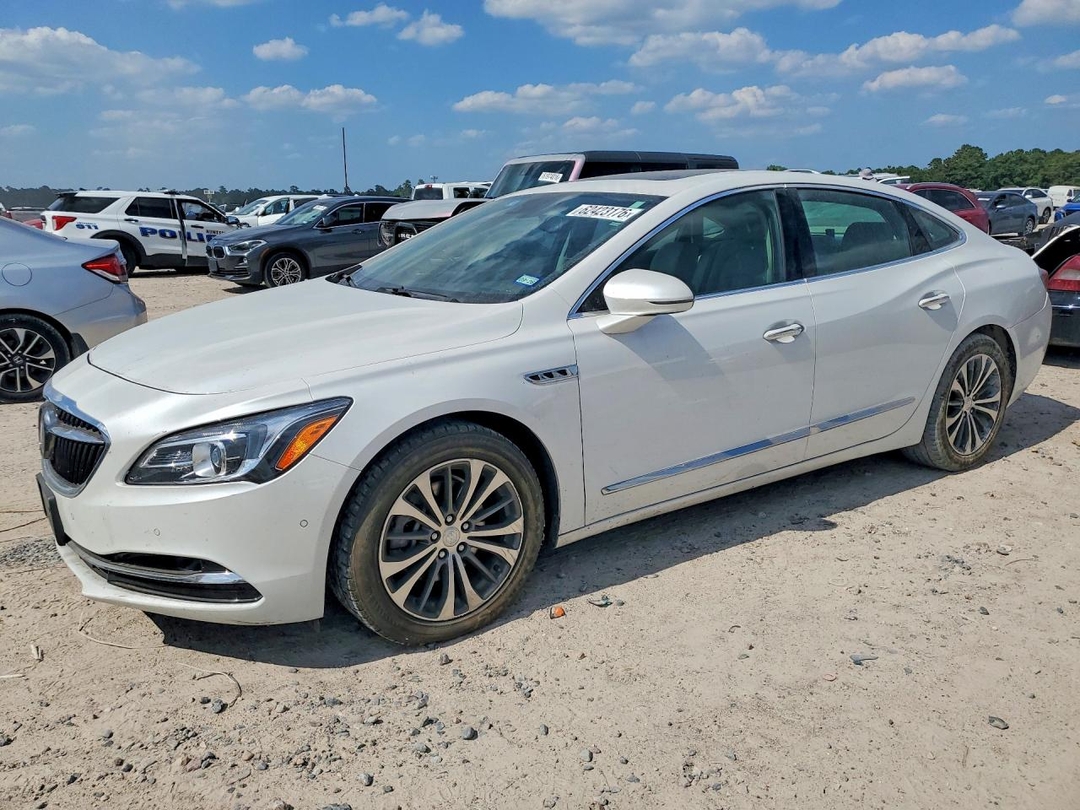 منظر 2017 BUICK LACROSSE، زاوية 1