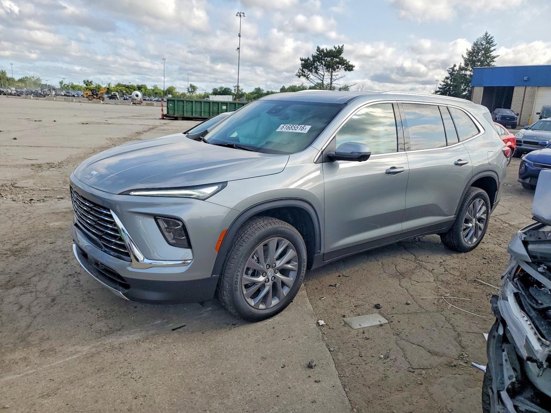 Вид 2026 BUICK ENCLAVE PREFERRED, угол 1