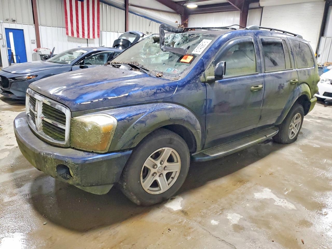Vue de 2005 DODGE DURANGO SLT, angle 1