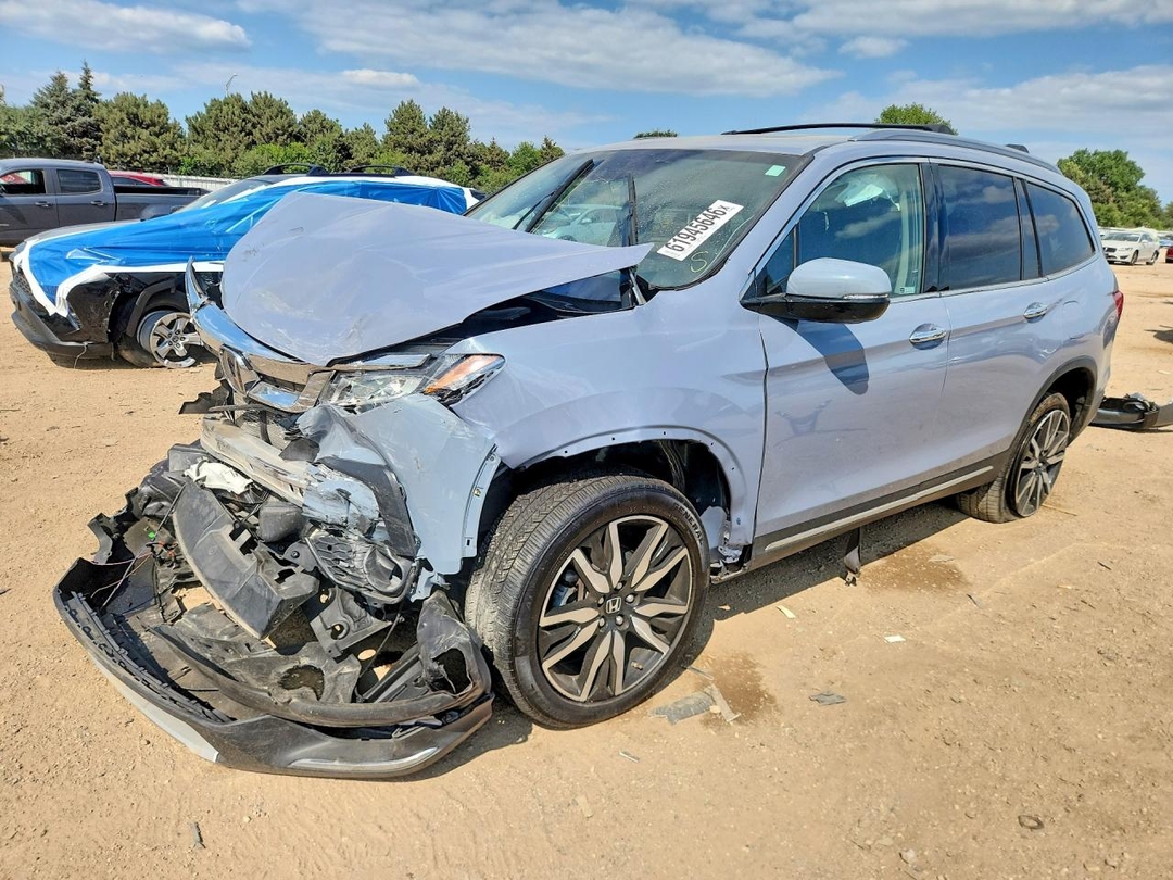 Vue de 2022 HONDA PILOT TOURING, angle 1