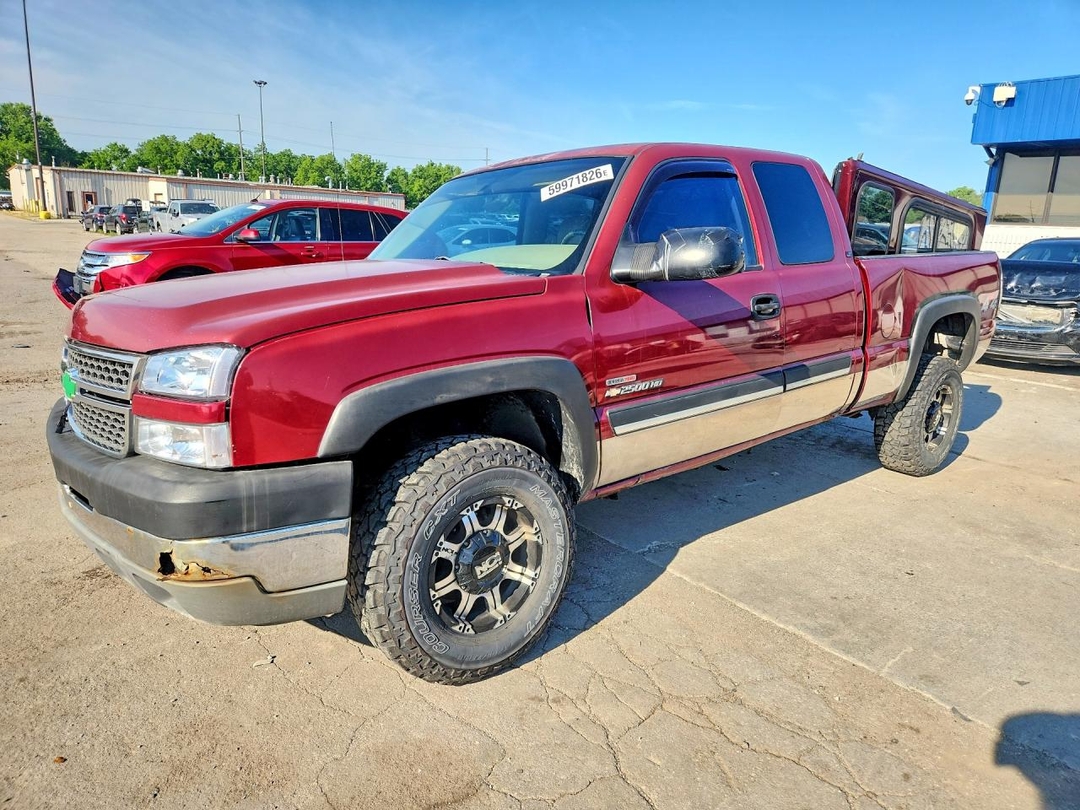 منظر 2005 CHEVROLET SILVERADO K2500 HEAVY DUTY، زاوية 1